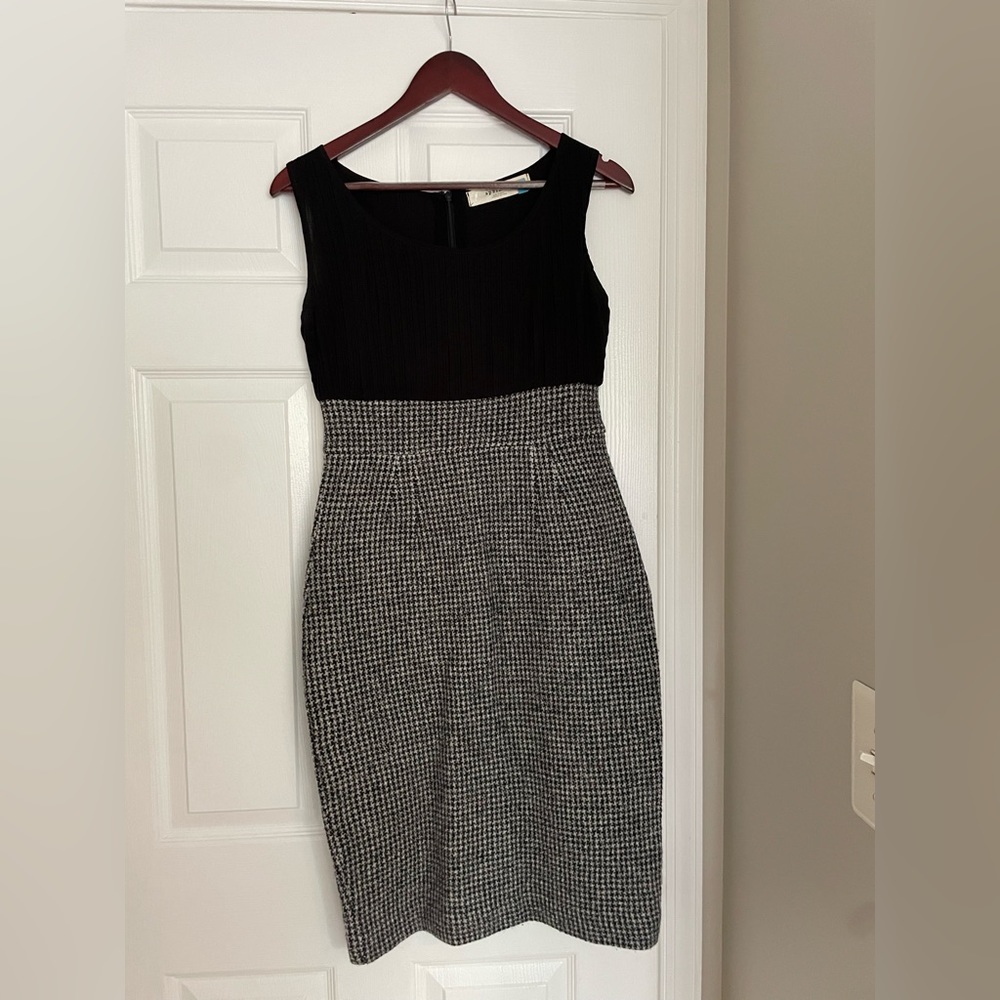 😀 3 for $20 😀 Black and white houndstooth Sparrow size small dress